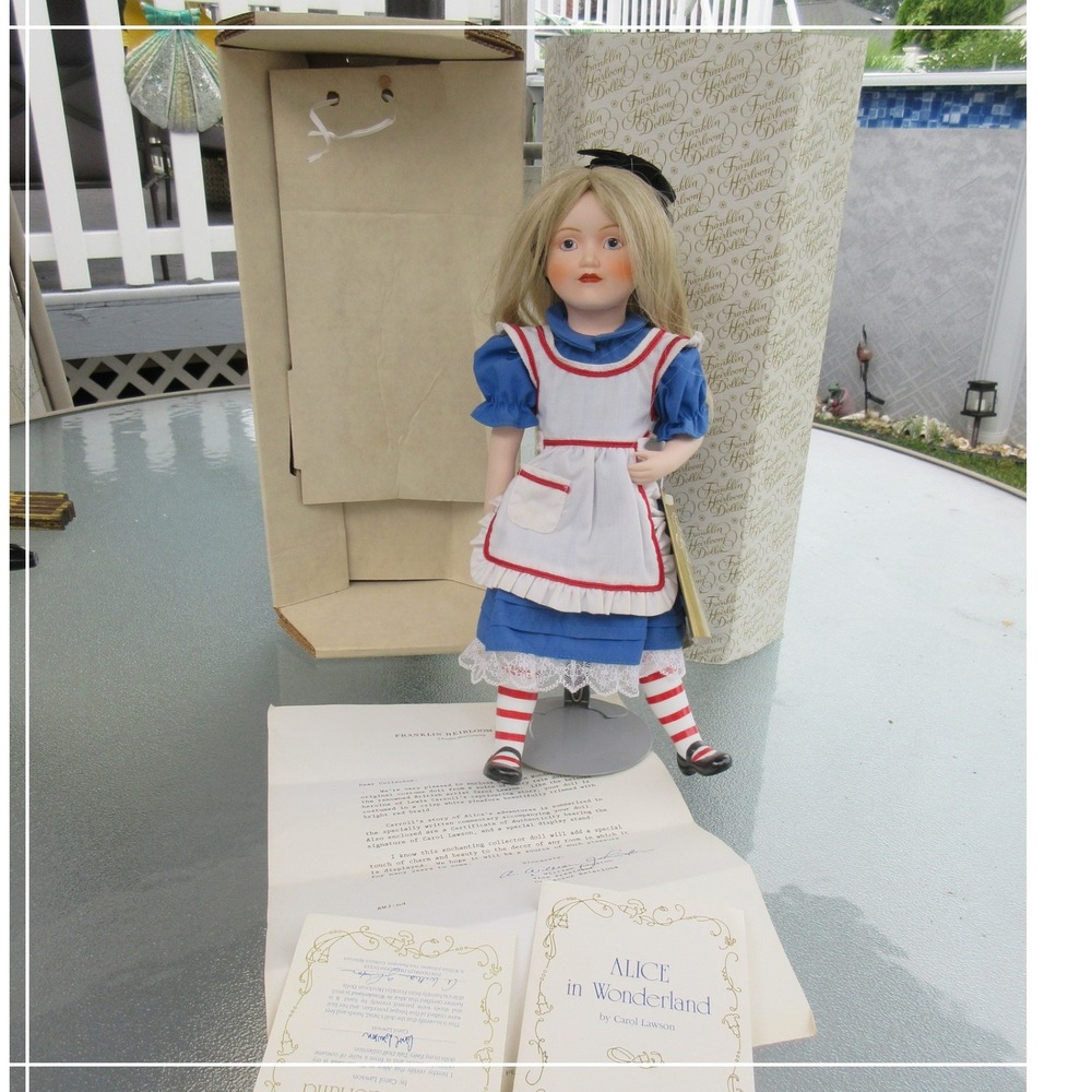 Franklin Heirloom Dolls Alice in Wonderland Carol Lawson Porcelain Doll COA Box